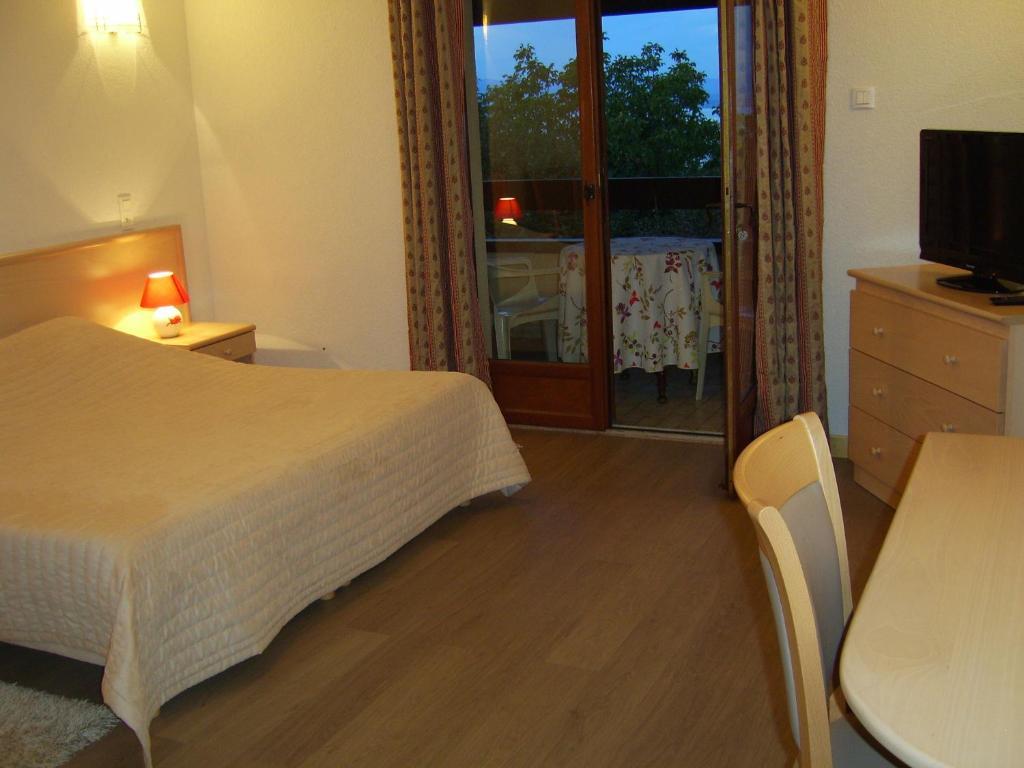 Hotel Les Pavillons Du Golf Évian-les-Bains Екстериор снимка