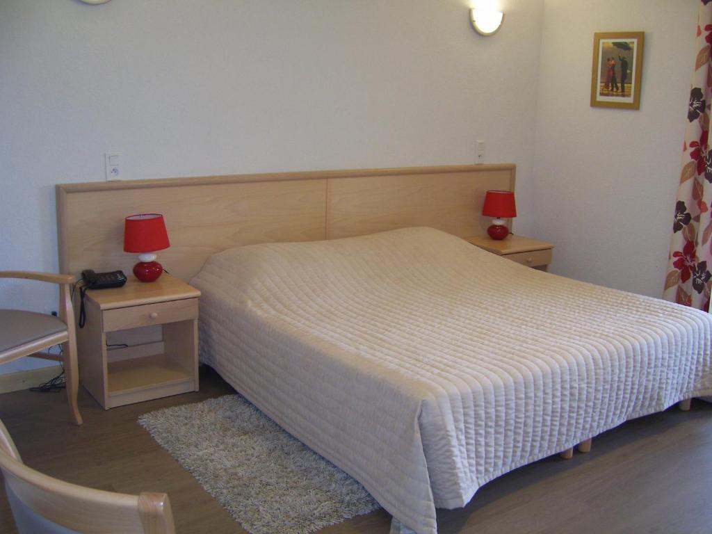 Hotel Les Pavillons Du Golf Évian-les-Bains Екстериор снимка